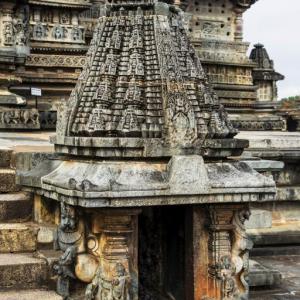 HALEBID`TEKİ TAPINAKTAN BİR DETAY KARNATAKA GÜNEY HİNDİSTAN - 3